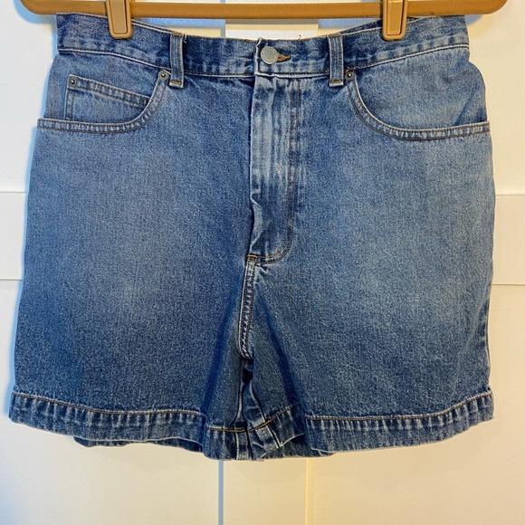 Banana Republic Women's Jean Shorts - Size 10, Classic Design Five Pocket * WS11 - Picture 2 of 6